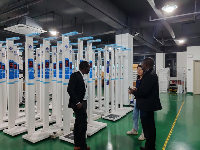 上禾科技身高体重测量仪厂家